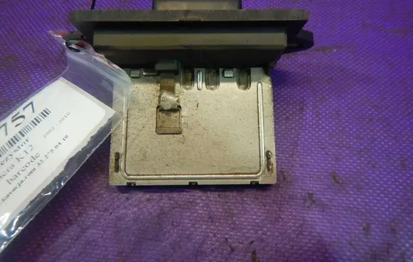 Nissan Micra Heater blower motor/fan resistor
