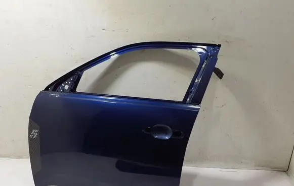 Renault 5 E-Tech Front door 