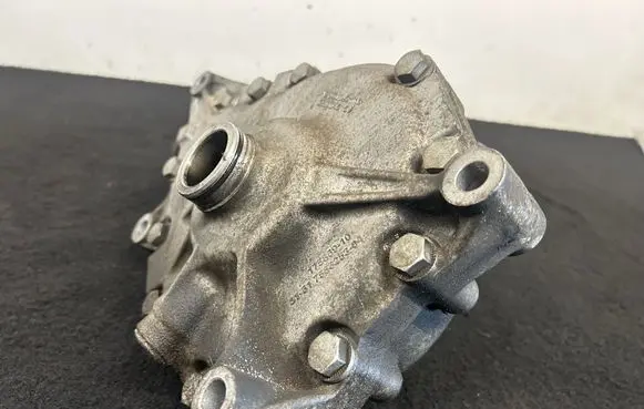 BMW X5 E70 Front differential 7588251
