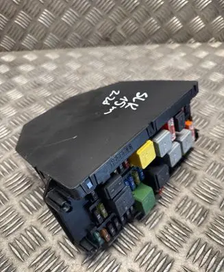 Mercedes-Benz SLK R172 Fuse module A2129003027 A2129020609 A2129014507
