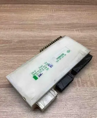 BMW 5 E39 Comfort/convenience module 6913519 5DK00704728 GM3