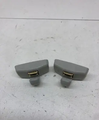 Skoda Octavia Mk2 (1Z) Sun visor clip/hook/bracket 1Z0857561