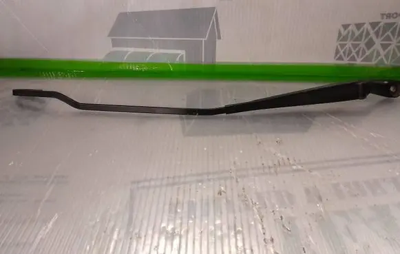 Front wiper blade arm