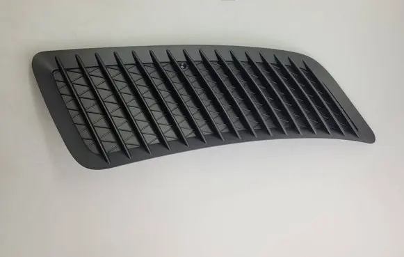 Mercedes-Benz Sprinter W901 W902 W903 W904 Bonnet/hood grill A9068360718