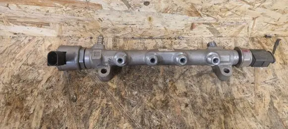 Volkswagen PASSAT B8 Fuel main line pipe 04L089G 0496031