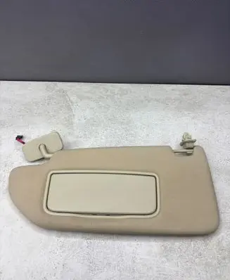 Volvo XC90 Sun visor