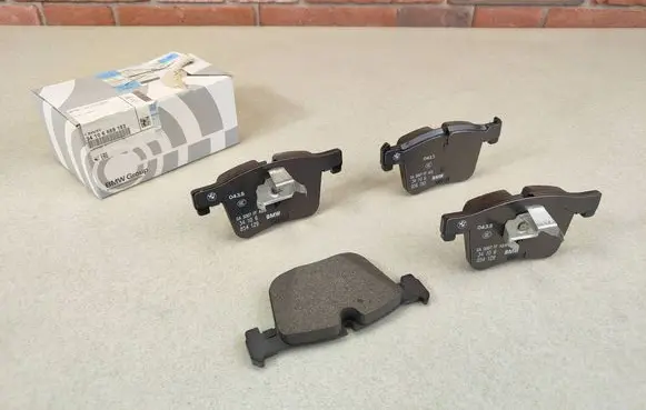 BMW X3 F25 Brake pads (front) 6859182