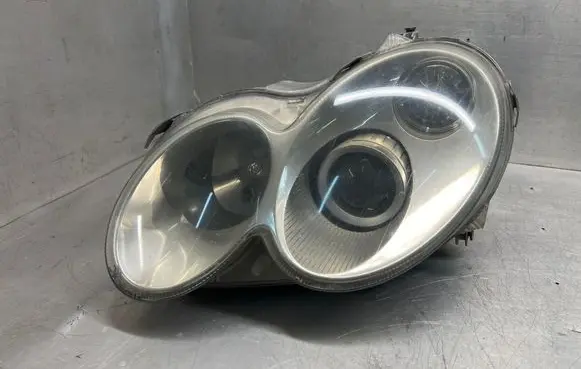 Mercedes-Benz CLK A209 C209 Headlight/headlamp 15697500