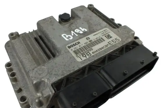Fiat Bravo Engine control unit/module 51902999 4N4280CBM 0281017808