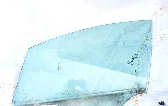 Citroen C4 I Front door window glass four-door