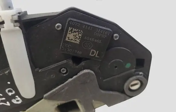 Volvo S60 Rear door lock 40724141 31301746