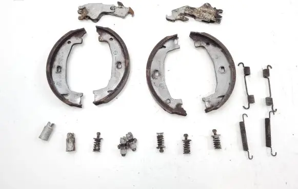 BMW 2 F22 F23 Handbrake/parking brake pads 