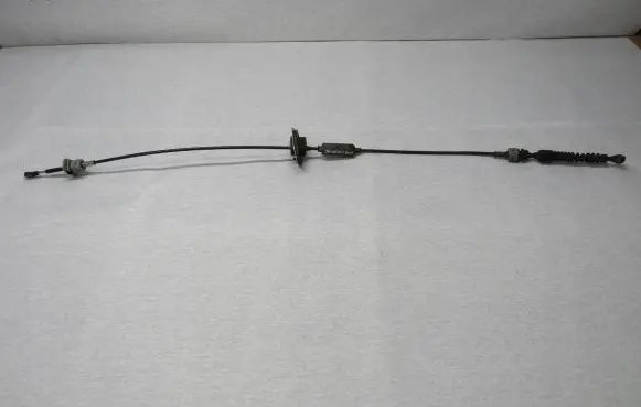 KIA Sportage Gear shift cable linkage