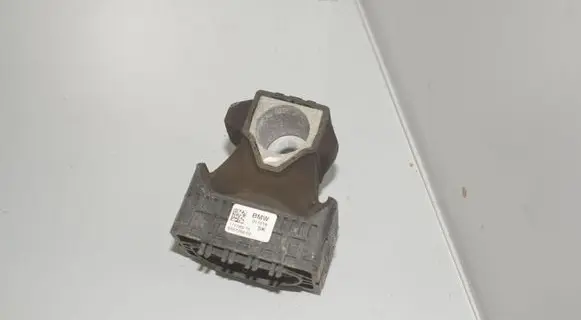 BMW i3 Engine mount bracket 6887268 22116887268 6878940