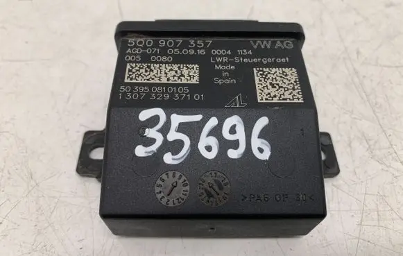 Seat Leon (5F) Light module LCM 5Q0907357