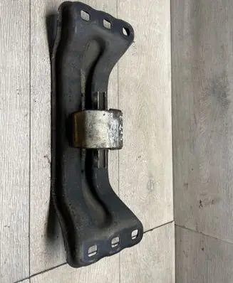 Mercedes-Benz E W213 Gearbox mount A2052405300