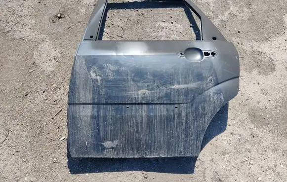 Ford Focus Rear door