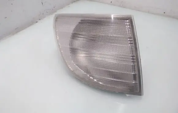 Mercedes-Benz Vito Viano W638 Front indicator light