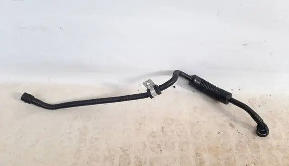BMW 2 F22 F23 Breather hose/pipe 8602281 7636137