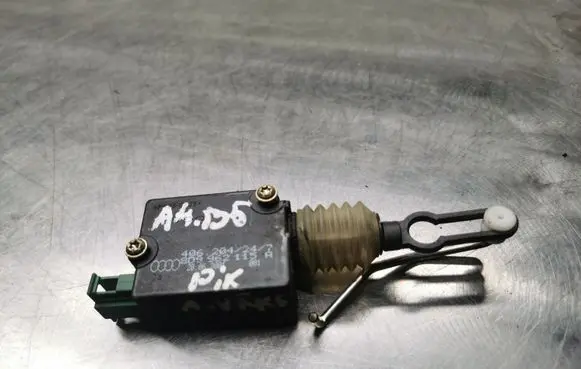Audi A4 S4 B5 8D Central locking motor 8D9962115A