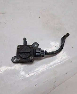 Mitsubishi Outlander Exhaust gas pressure sensor 1865A184