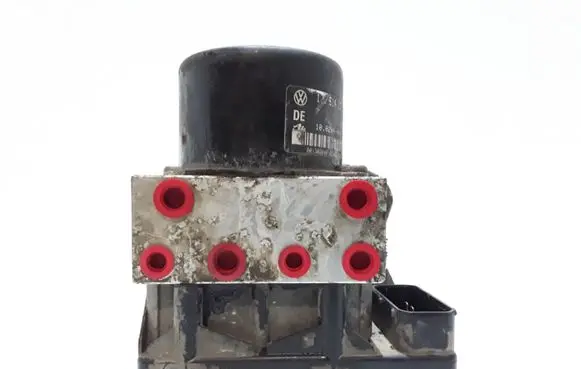 Volkswagen Golf IV ABS Pump 1J0907379G 1J0614117C