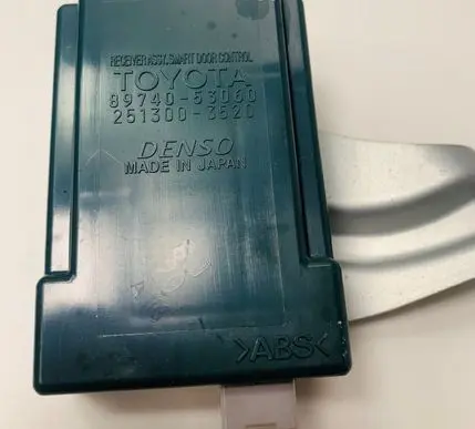 Lexus IS 220D-250-350 Door control unit/module 8974053060 2513003520