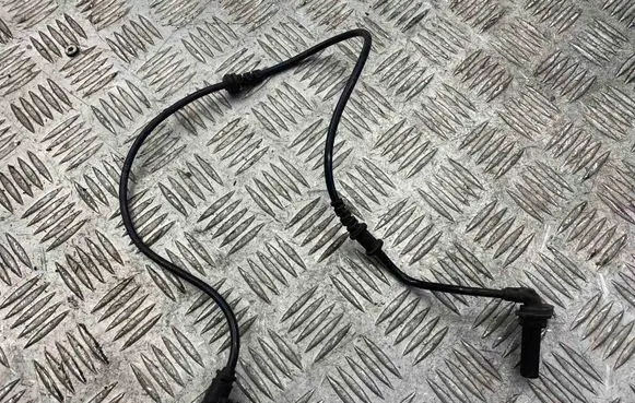 Mercedes-Benz E W212 ABS brake wheel speed sensor A2125400217