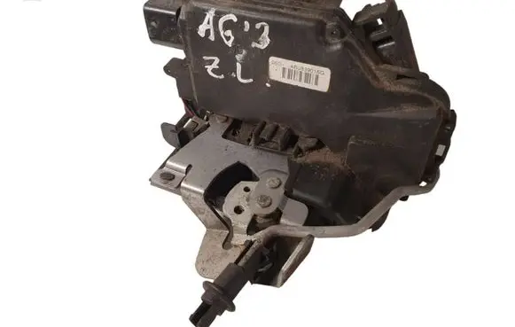 Audi A6 S6 C5 4B Rear door lock 4B0839015G