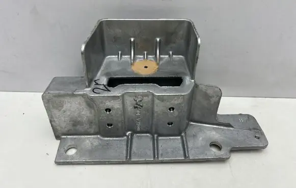 Land Rover Defender Front bumper shock/impact absorber CPLA-17A794-AE
