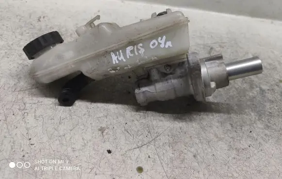 Toyota Auris 150 Master brake cylinder