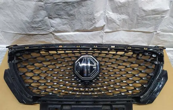 MG ZS Front bumper upper radiator grill 10021164