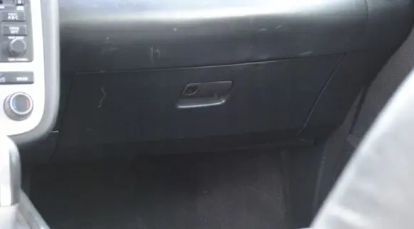Nissan Murano Z50 Glove box central console 