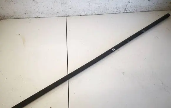 Volvo V70 Front door glass trim molding 