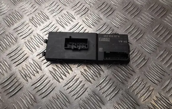 Audi Q8 e-tron Tailgate/trunk control unit/module 4KE959107A