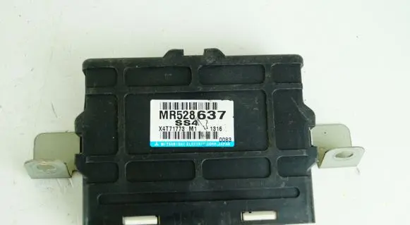 Mitsubishi Pajero Gearbox control unit/module MR528637