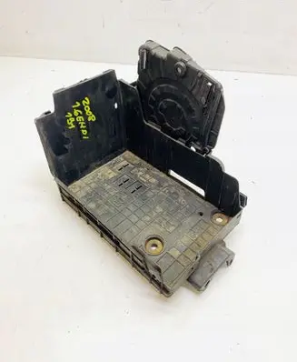 Peugeot 2008 I Battery bracket 