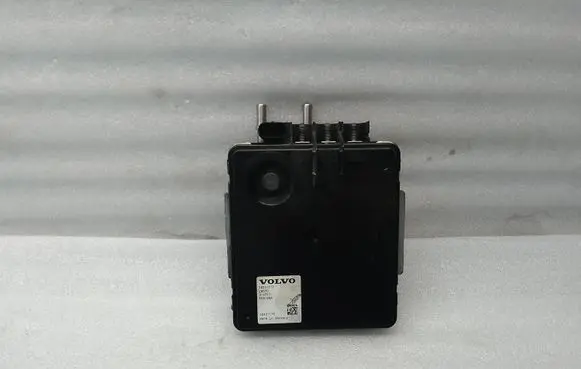 Voltage converter inverter