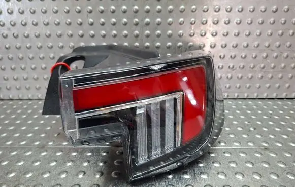 Opel Mokka B Rear/tail lights S27635494 9833721980