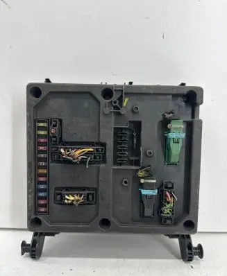 Volkswagen Sharan Fuse module S110730300 Y2114B205CA 611874660