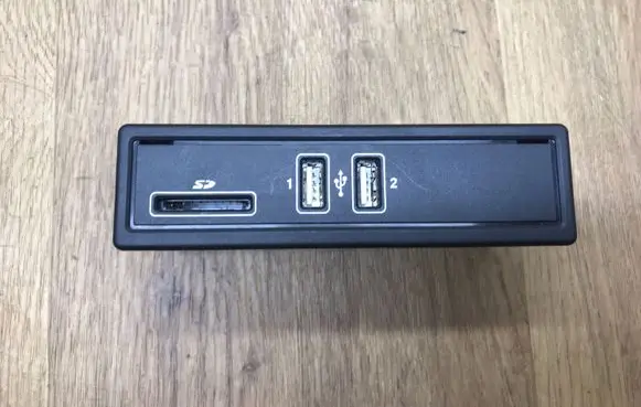 Mercedes-Benz C W205 USB socket connector A2058200526