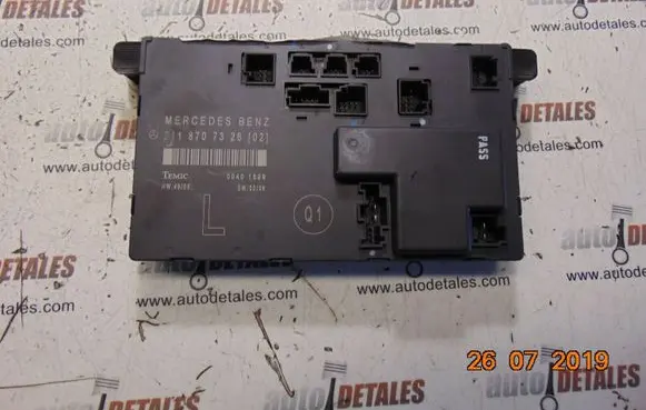 Mercedes-Benz E W211 Door control unit/module A2118707326