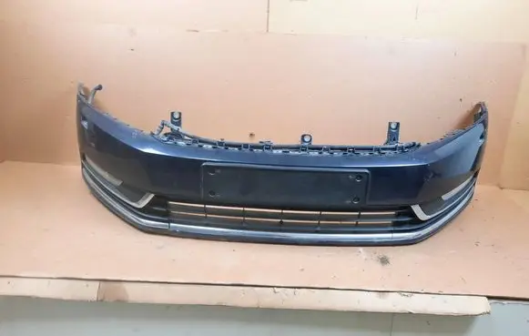 Volkswagen PASSAT B7 Front bumper
