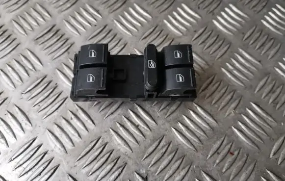 Volkswagen Golf V Electric window control switch 1K4959857