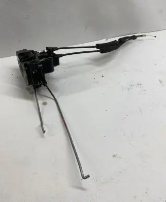 Chevrolet Captiva Front door lock