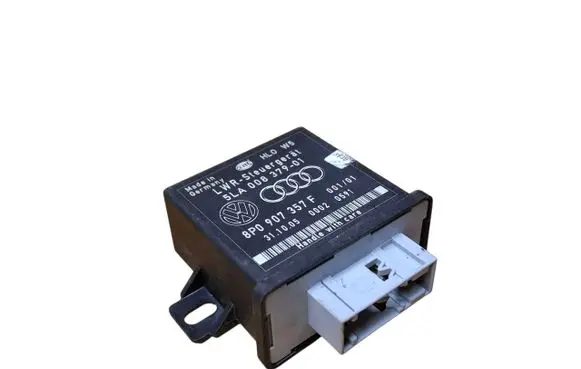 Audi Q7 4L Light module LCM 5LA00837901 8P0907357F
