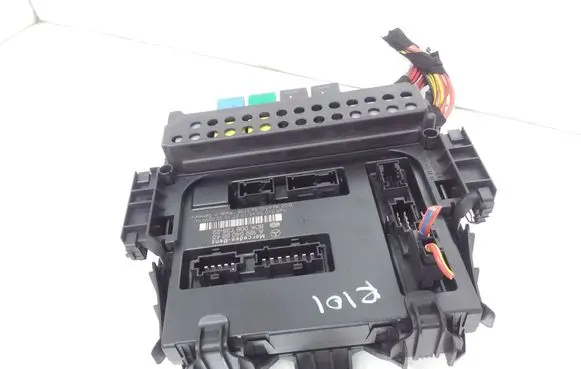 Mercedes-Benz B W245 Comfort/convenience module A1695405645 5DK00872822