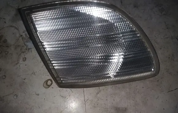 Mercedes-Benz Vito Viano W638 Rear/tail lights 6R01489