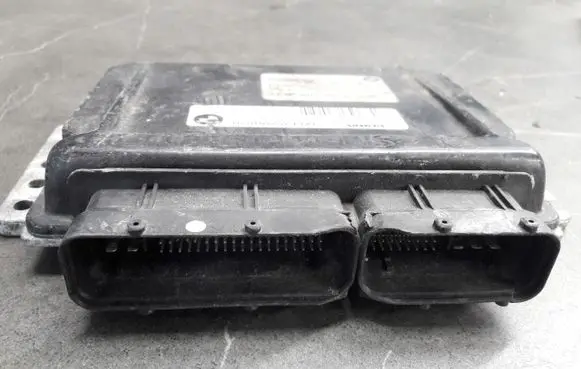 Mini One - Cooper R50 - 53 Engine control unit/module ECU