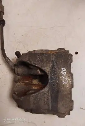 Volvo XC60 Front brake caliper